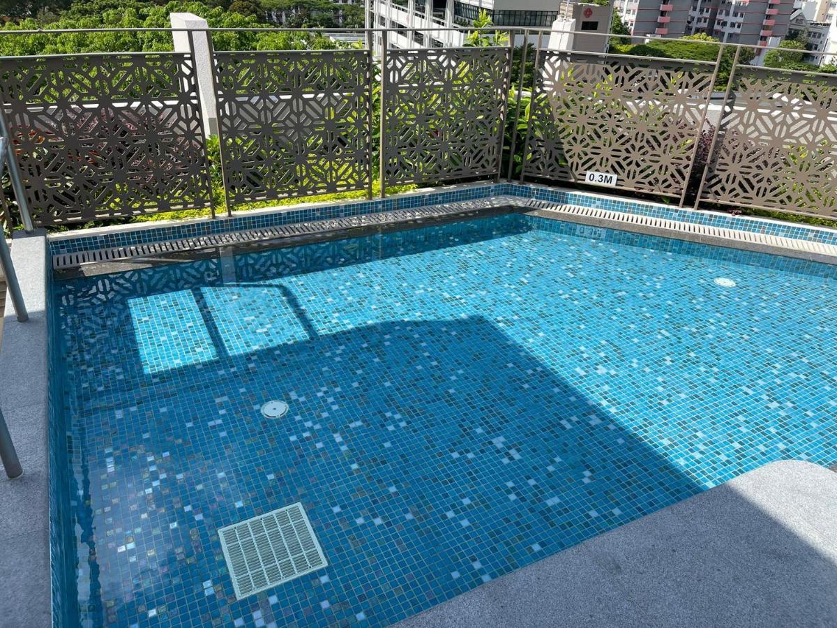 Aqueen Prestige Hotel Jalan Besar Singapur Dış mekan fotoğraf