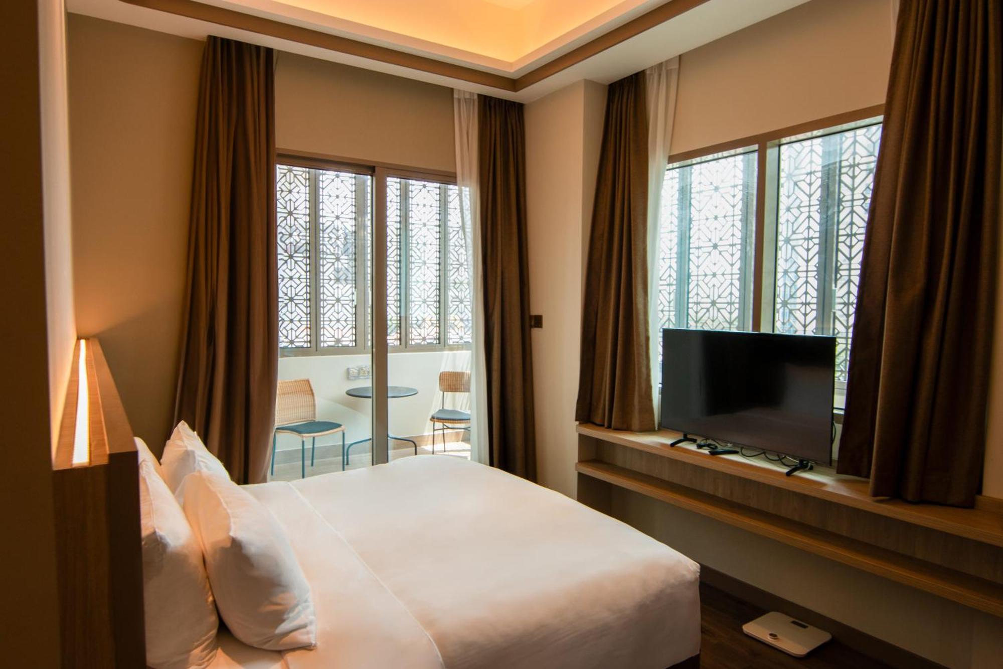 Aqueen Prestige Hotel Jalan Besar Singapur Dış mekan fotoğraf