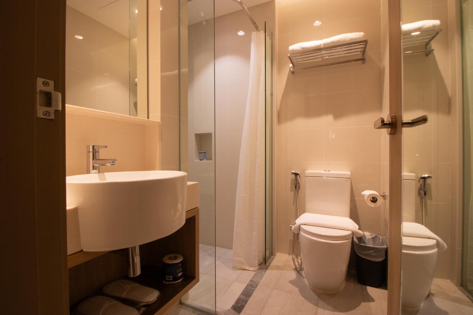 Aqueen Prestige Hotel Jalan Besar Singapur Dış mekan fotoğraf