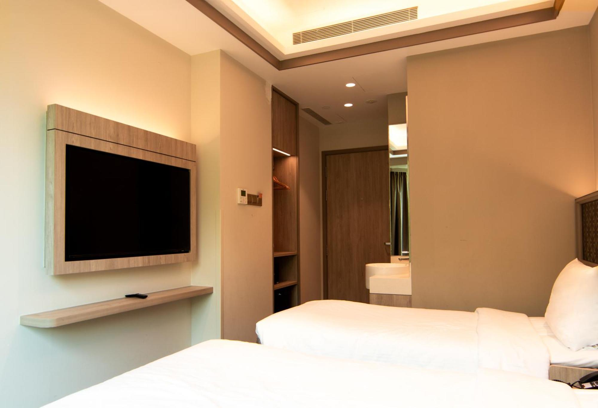 Aqueen Prestige Hotel Jalan Besar Singapur Dış mekan fotoğraf